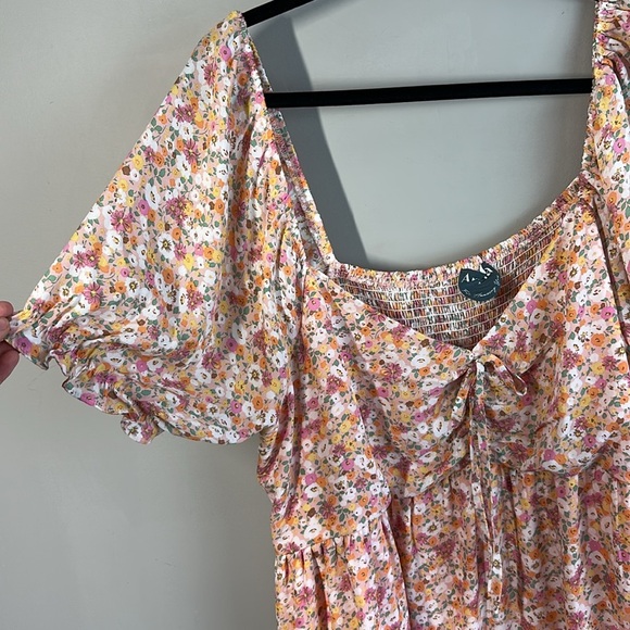 Arula Carson Floral Dress Size A 14/16 1X Smocked Milkmaid - Picture 8 of 16